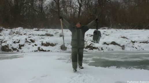Рыбалка на реке. Зимняя рыбалка на реке Тумнин. Рыбалка с лошади.