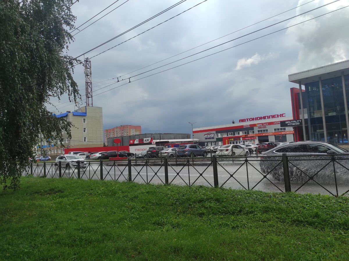    В Брянске заговорили о продаже за 365 млн автокомплекса бизнесмена-легенды Хвичи Великого сына Сахелашвили avchernov