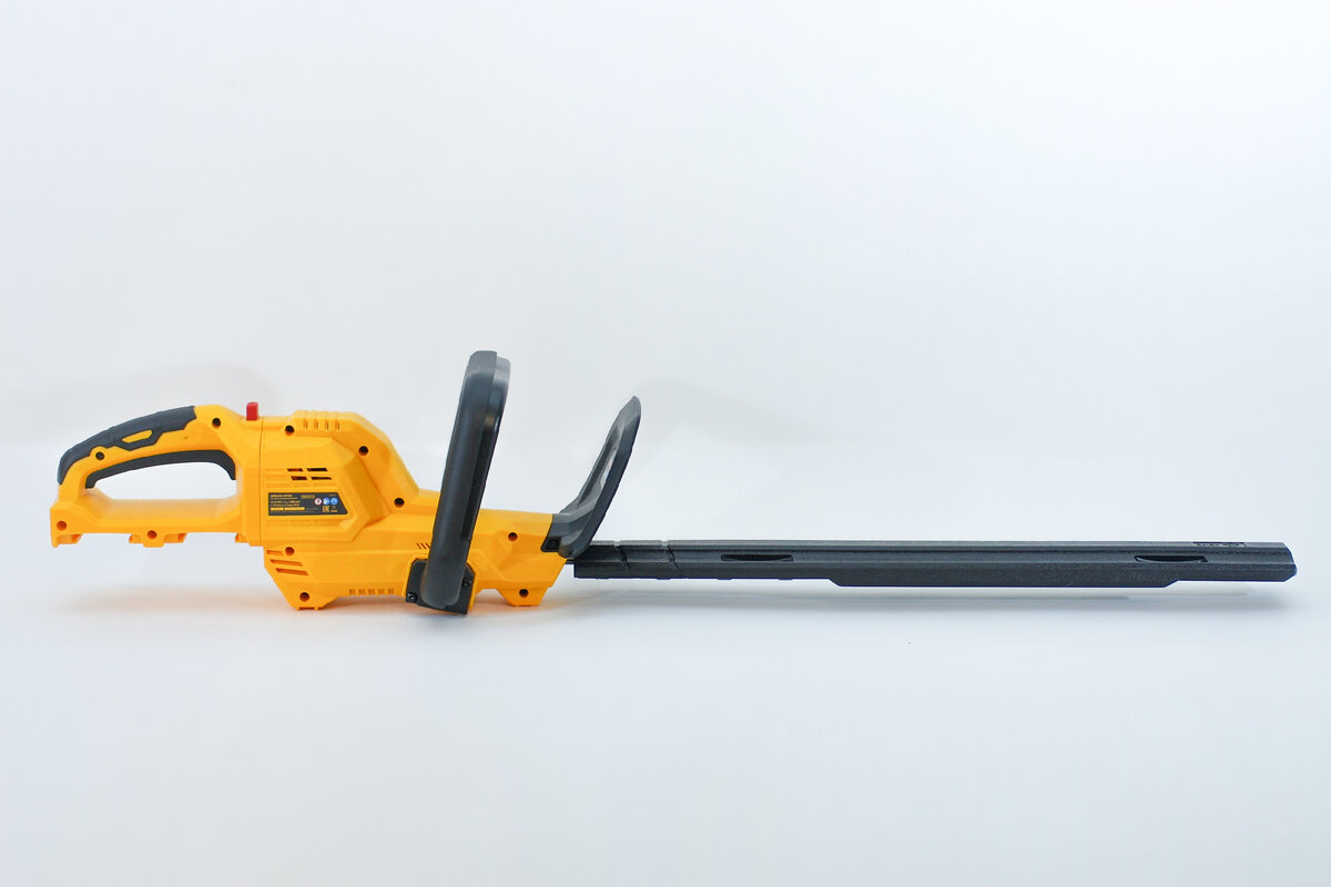 Denzel RBC510-36 Cordless Brush Cutter – аккумуляторный садовый кусторез с мощным коллекторным электромотором на 36V, комплектующийся сразу двумя аккумуляторами. Что из этого вышло, узнаем далее.-5-2