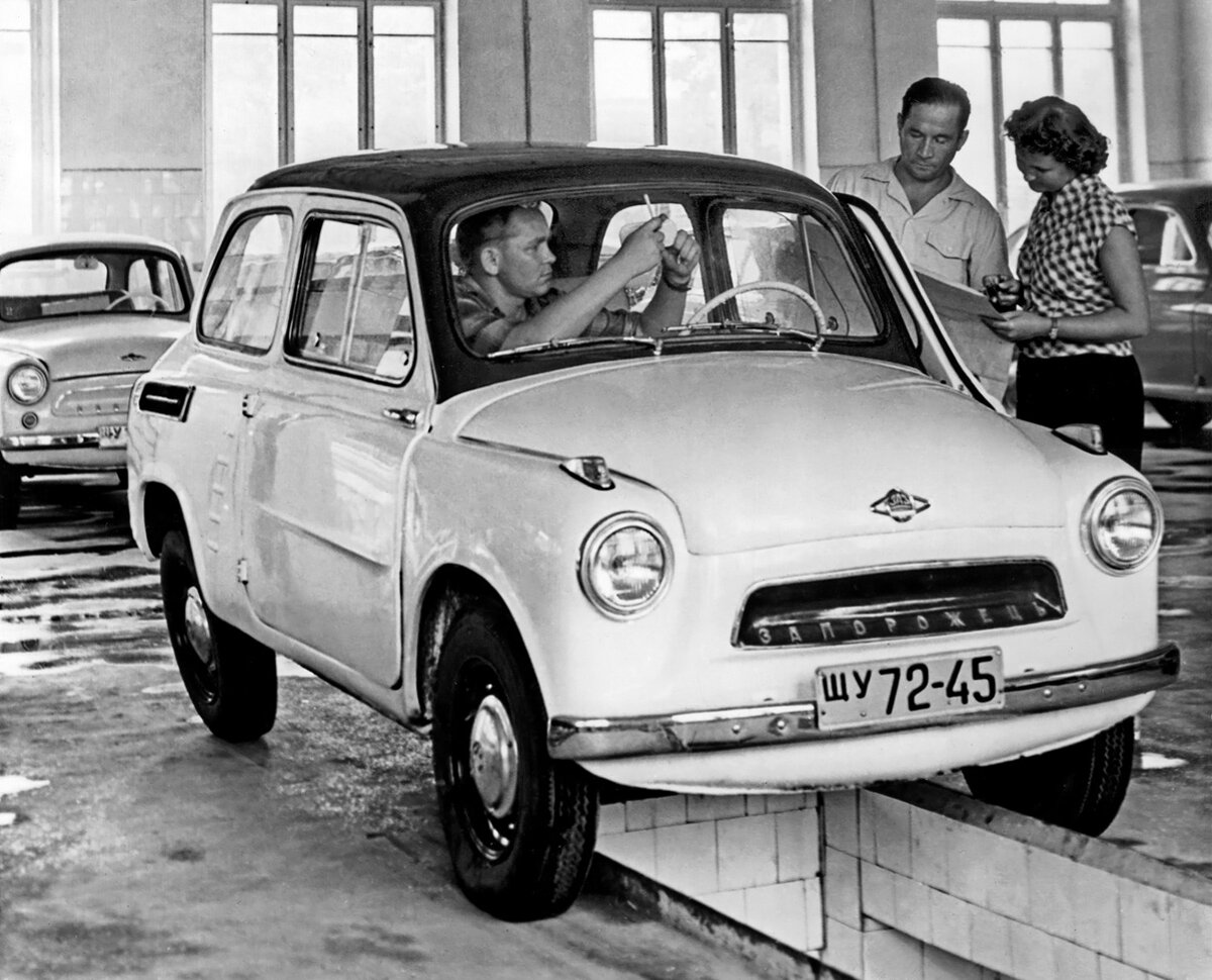 Советский автомобиль ЗАЗ 965