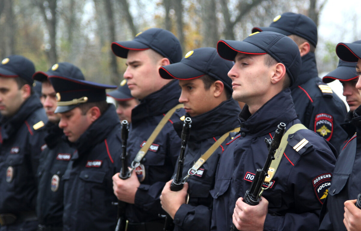 Как брали в милицию не служивших в армии... | Трудный элеМЕНТ | Советская  милиция | Дзен