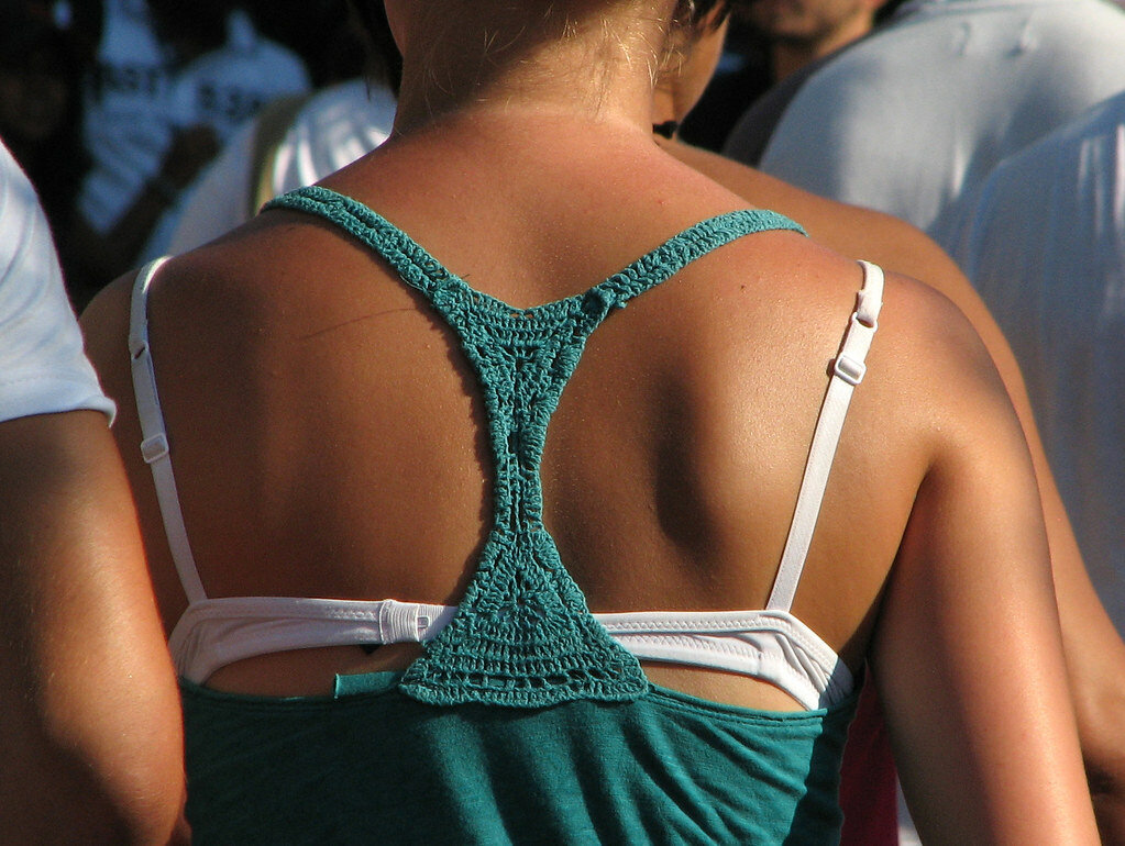 Видны какая. Visible Bra Straps. Woman with Bra Straps visible.