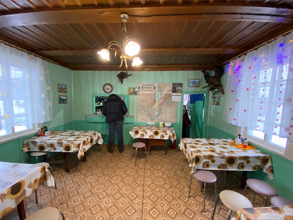 \"Был геодезистом, в 90-е бросил все и кормлю людей на зимнике на своем ...