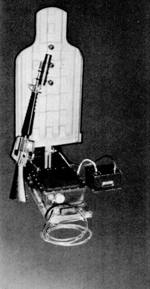 Винтовка M16A1 с лазерной насадкой (1972)