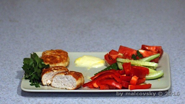 Диетические куриные котлеты