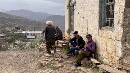 В Ташкенте прошел суд над блогершей, которая пропагандировала многоженство. Видео