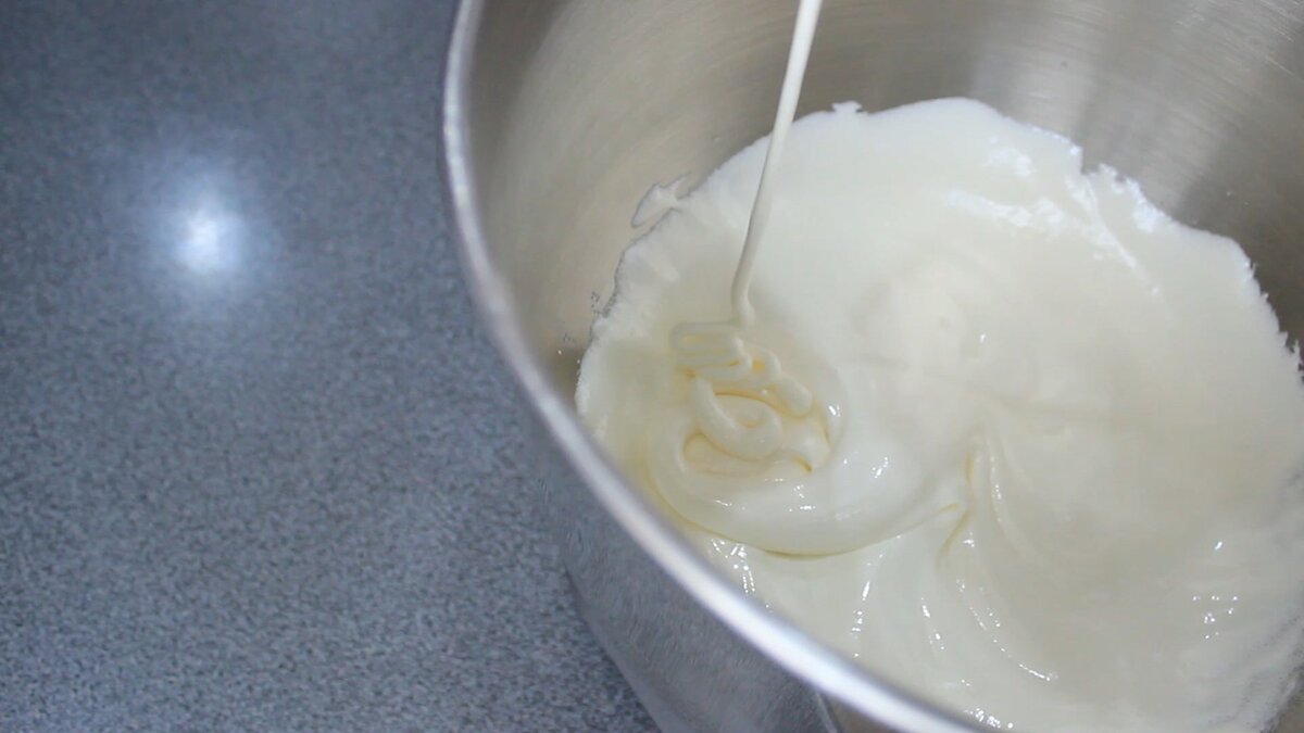 взбитые яйца я сахаром