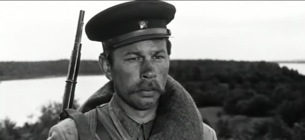 Кадры из фильмы "А зори здесь тихие" 1972г.