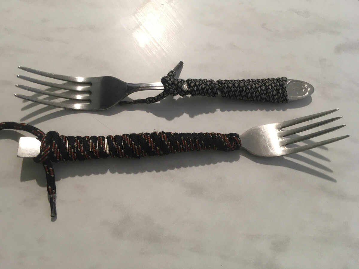 Не делайте этого при жене. Ругается.