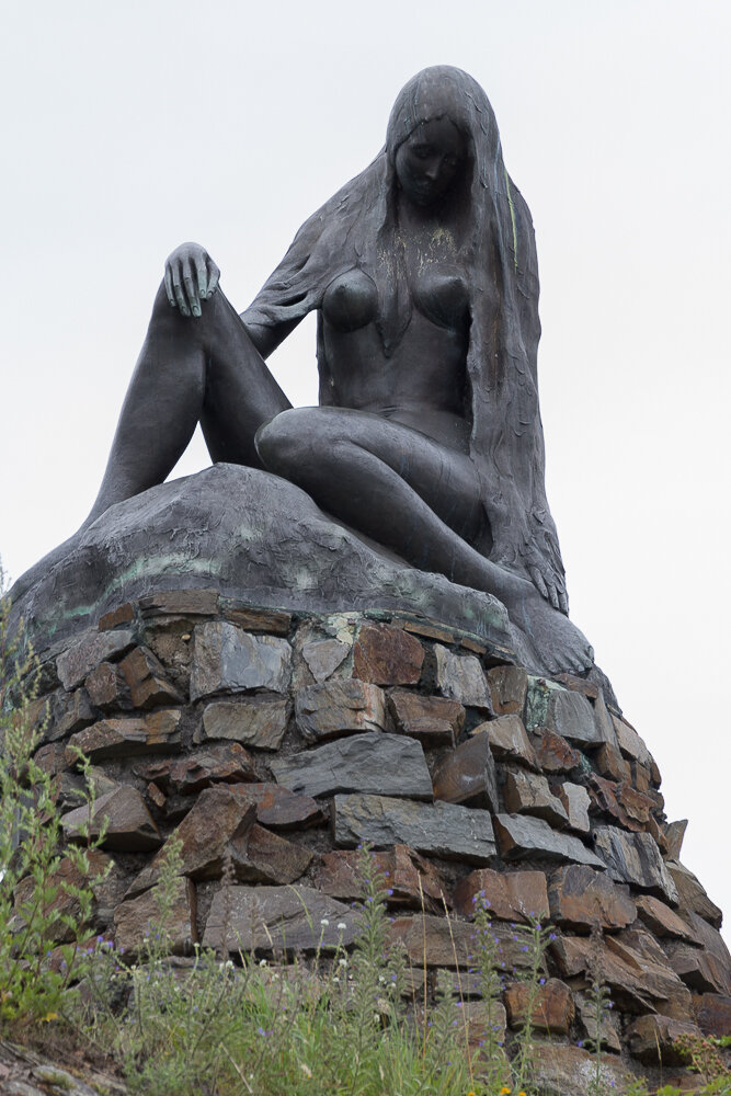 Памятник Лореляй у г. Гоарсхаузена