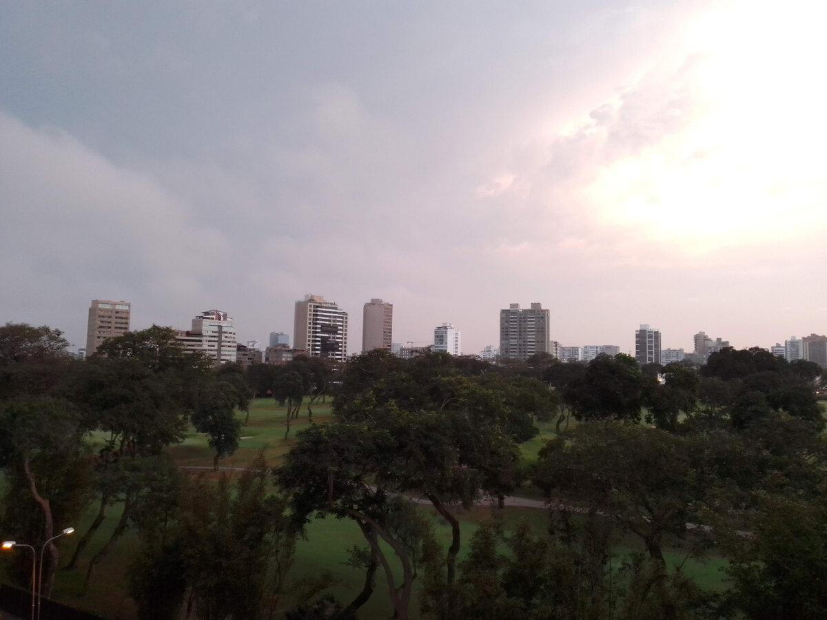 Молнию заснять на фото не получилось )))