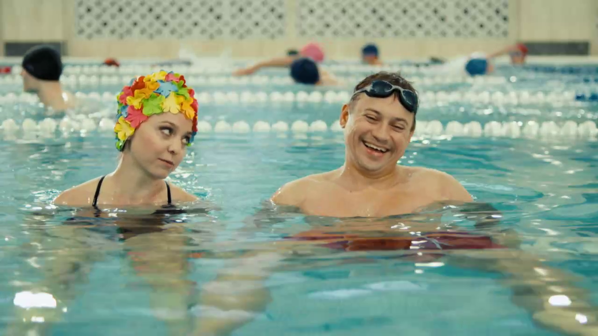 Кадр из сериала "СашаТаня"