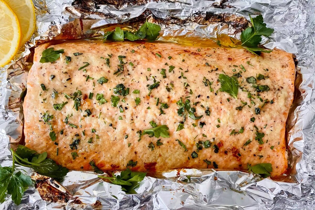 This Oven-Baked Garlic-Butter Salmon Is The Easiest Way To Feed A Crowd Recipe C