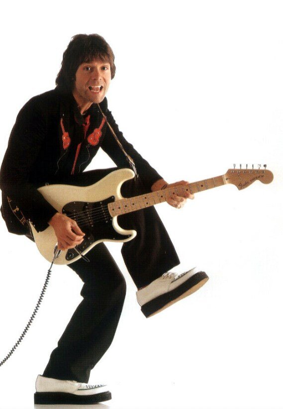 Знаменитый плакат с Клиффом Ричардом из середины 70-х.