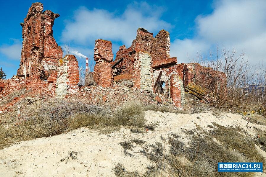 Фото людникова волгоград остров