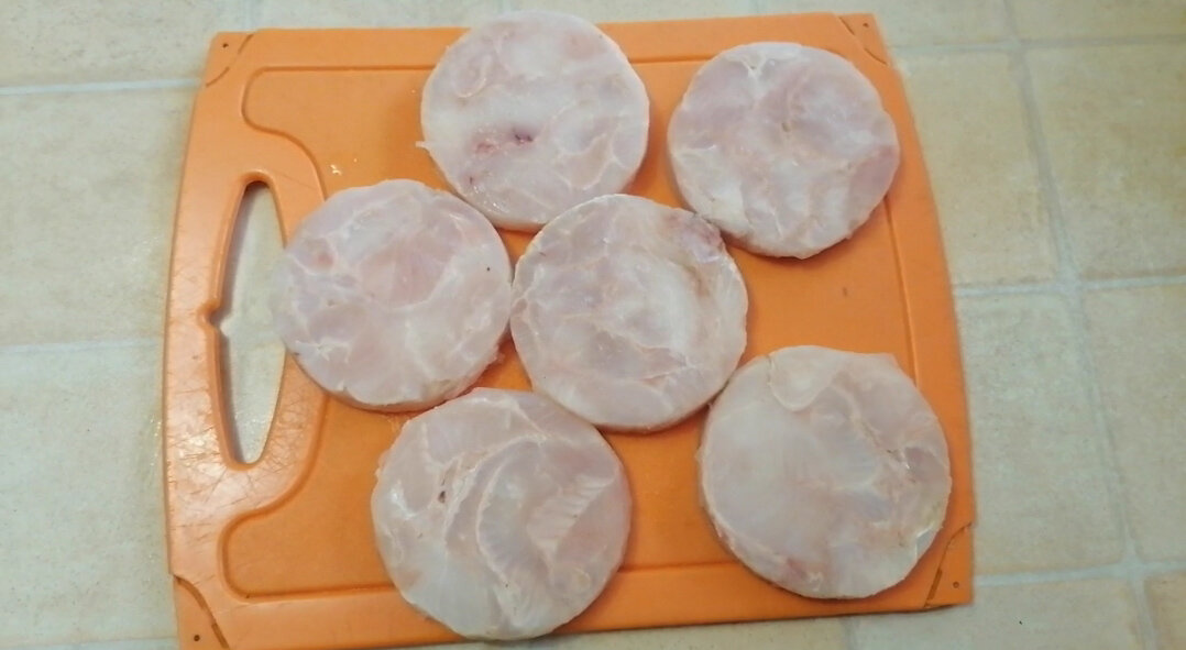 Запеченные медальоны из хека. Медальоны из хека в духовке. Как запечь медальоны из хека в духовке. Медальоны из хека в духовке. Хек фиш хаус медальоны.