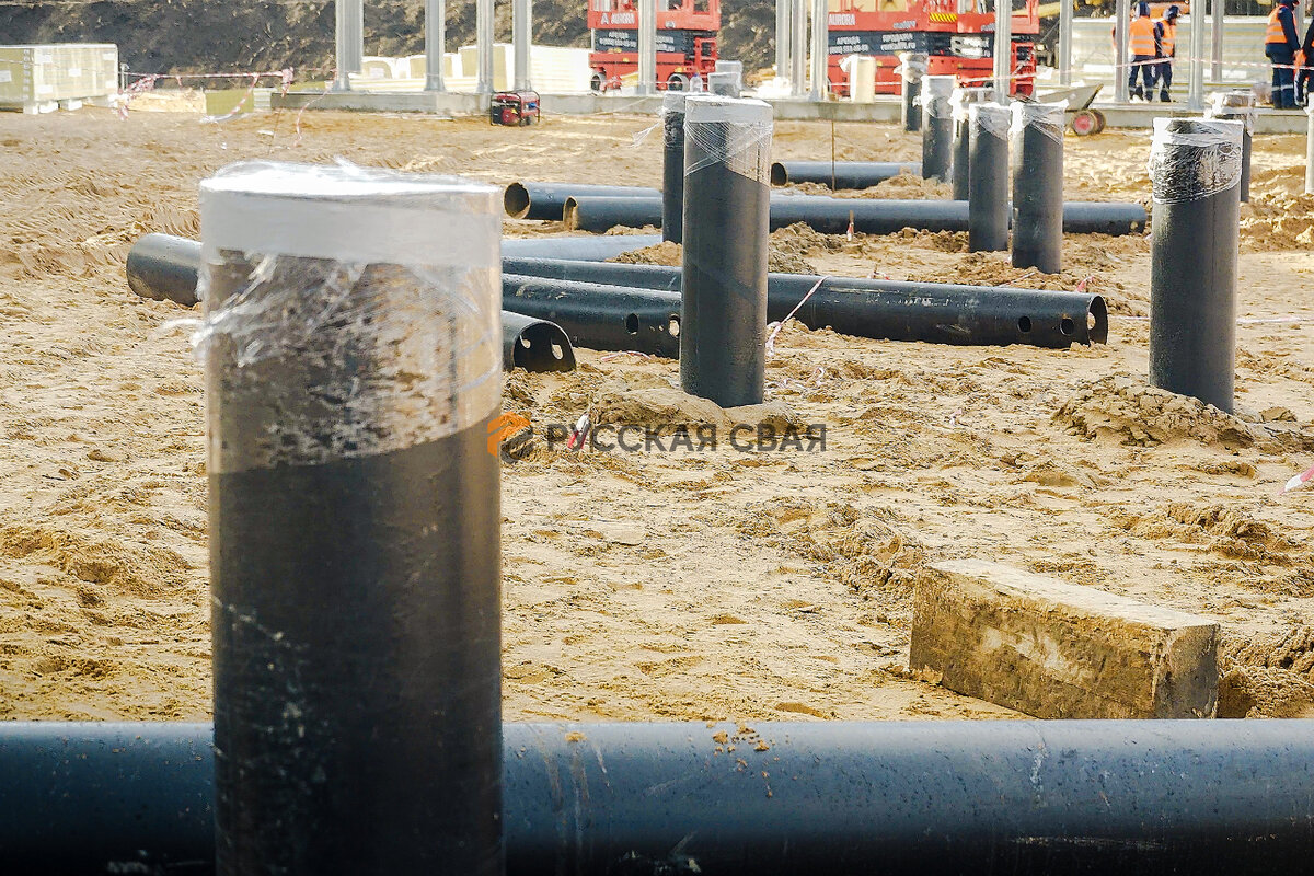 Установка винтовых свай в поселке Усть-Луга 