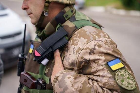    украинский солдат. Mihir Melwani/globallook.com