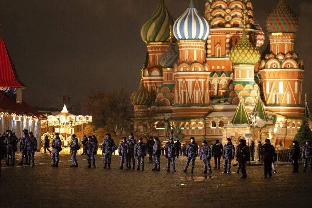 Лыжники на красной площади