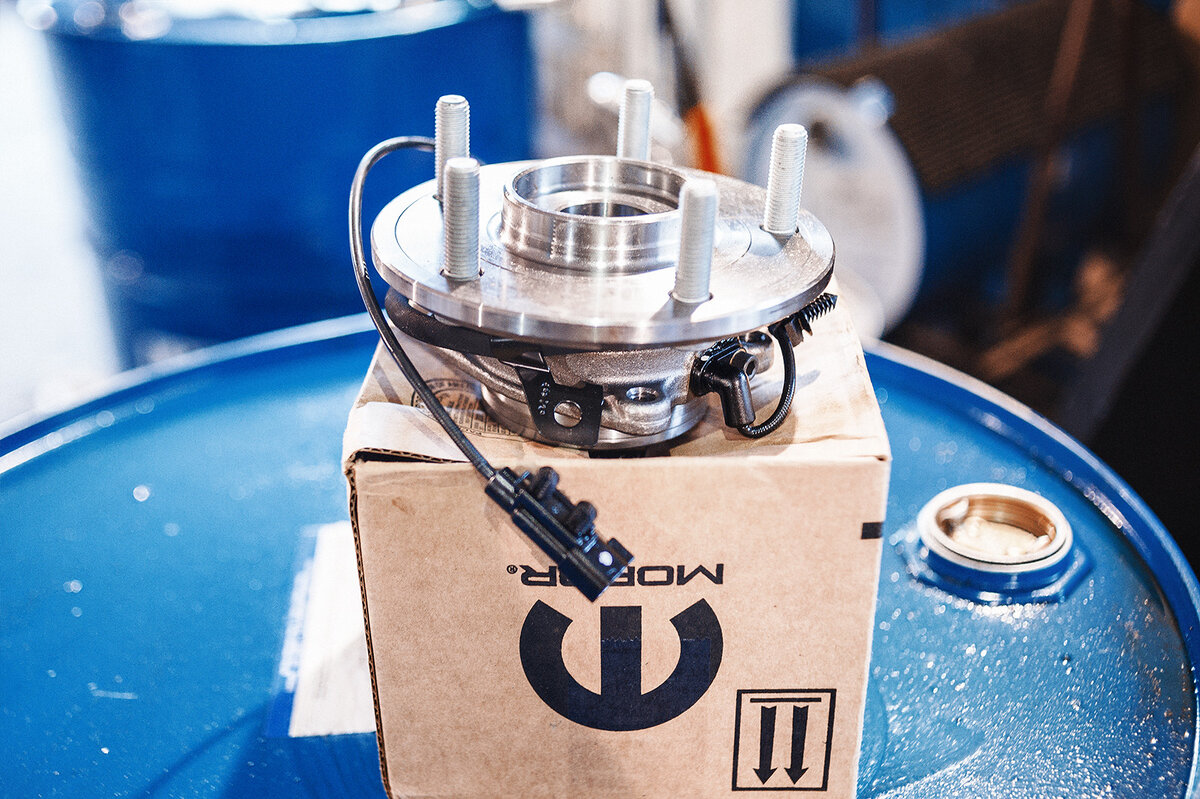 Новая передняя ступица Додж Джорни