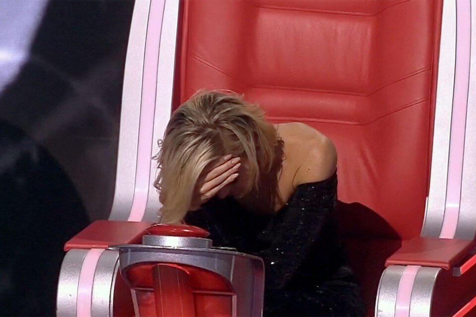     Гагарина схватилась за голову, переживая очередной провал