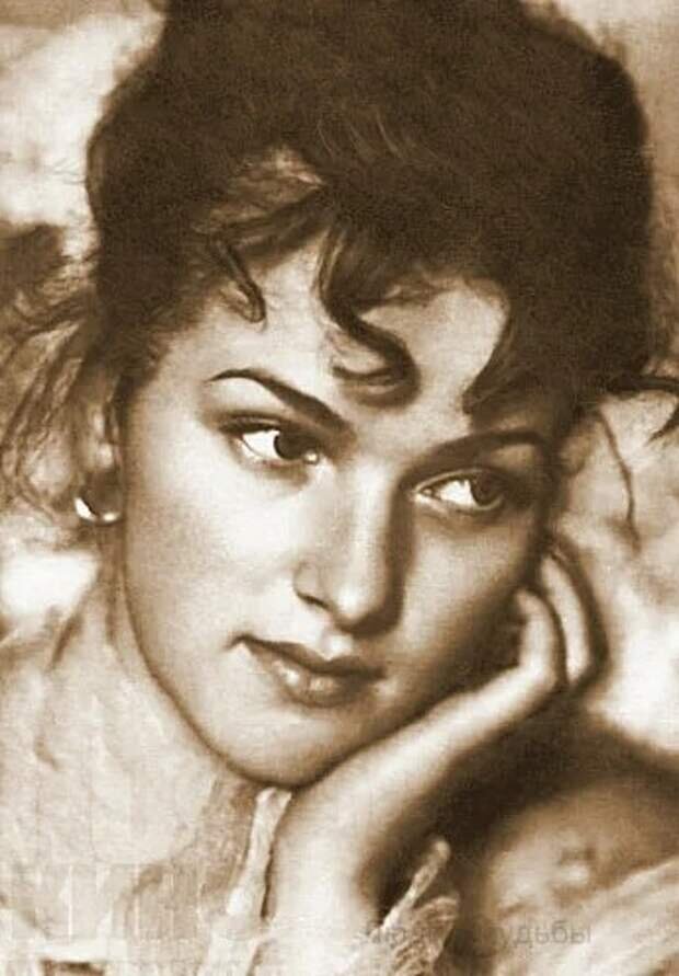 Юлия  Борисова в молодости.