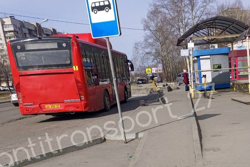 Фото и скриншоты собственные - с моих каналов "Антиобщественный транспорт Хабаровска" ВКонтакте и Telegram