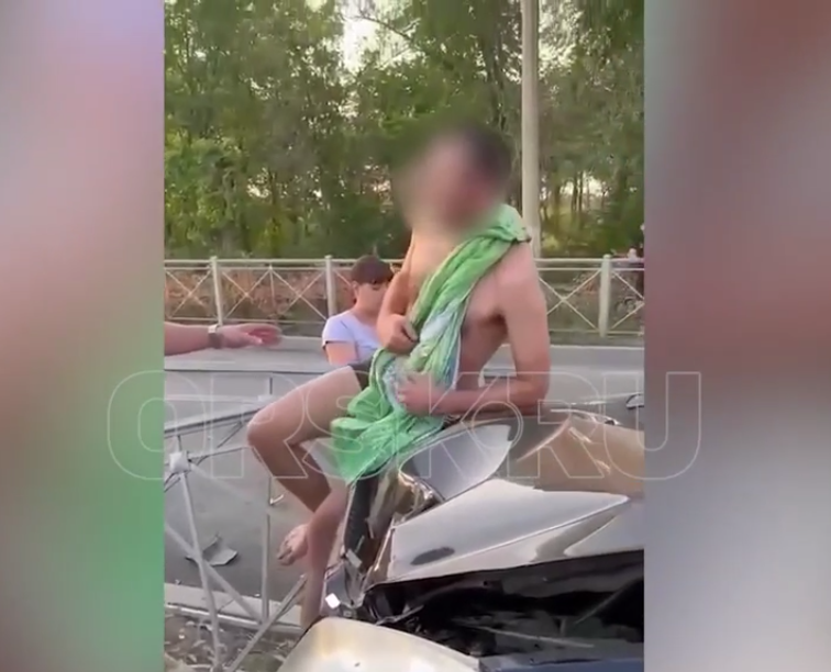    Обнаженный и пьяный орчанин выбежал из магазина в Новотроицке и угнал автомобиль Белов Михаил Александрович