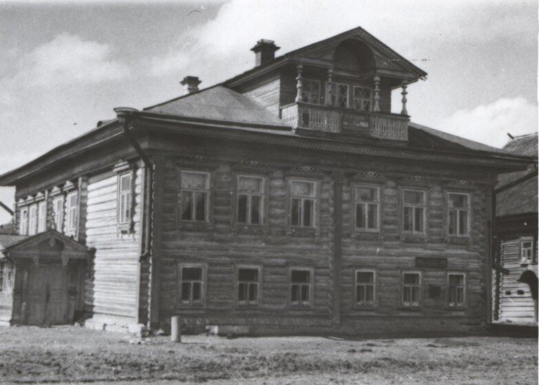 Дом, в котором родился Фёдор Толбухин. Деревня Андронники, Давыдковский район, Ярославская область. Фото с сайта  https://yarkremlin.ru/