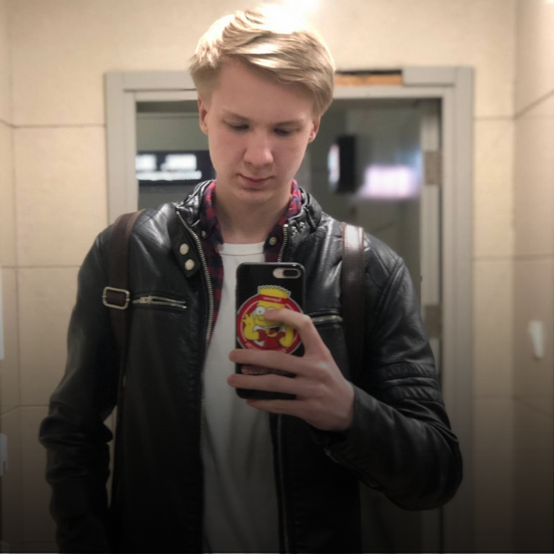 В России всё с простудой ясно: идёшь в аптеку, покупаешь стандартный набор, пьёшь его пару дней и ты огурцом. Если чуда не произошло - тогда снова в аптеку, покупаешь другой вариант или идёшь в больницу.