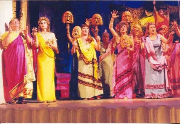 фото со спектакля "Прекрасная Елена" , рядом со мной Геннадий Шатовский (Царствия ему небесного).