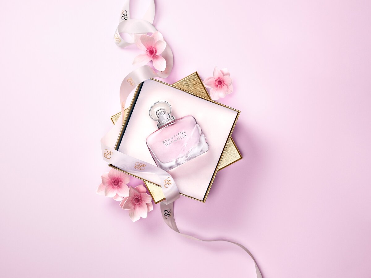 Beautiful Magnolia отдает весь аромат не сразу: он будет меняться от пленительной магнолии до насыщенного мускуса