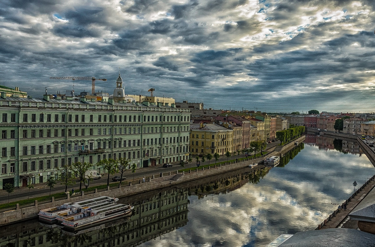 Петербург 10 дней. Фонтанка большая Нева. Питер вид на Фонтанку. Набережная реки Фонтанки вид сверху. Петербург набережная Фонтанки вид сверху.