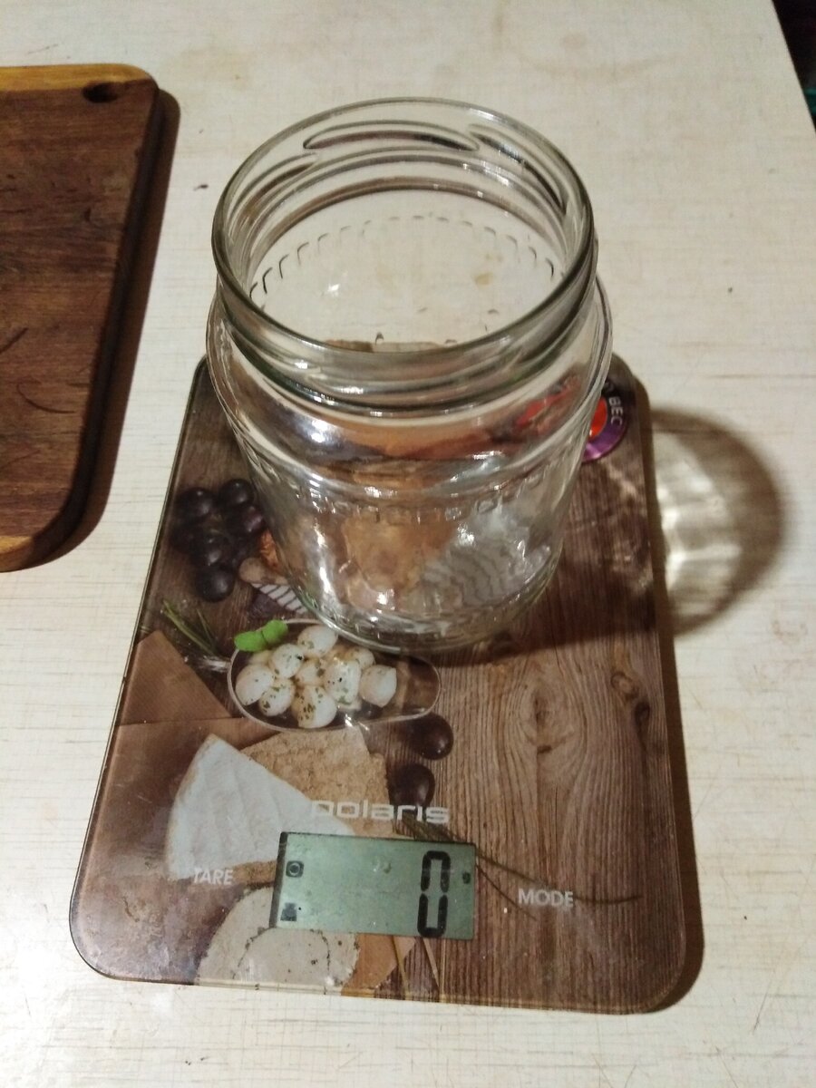 Пустая банка (архивное фото)