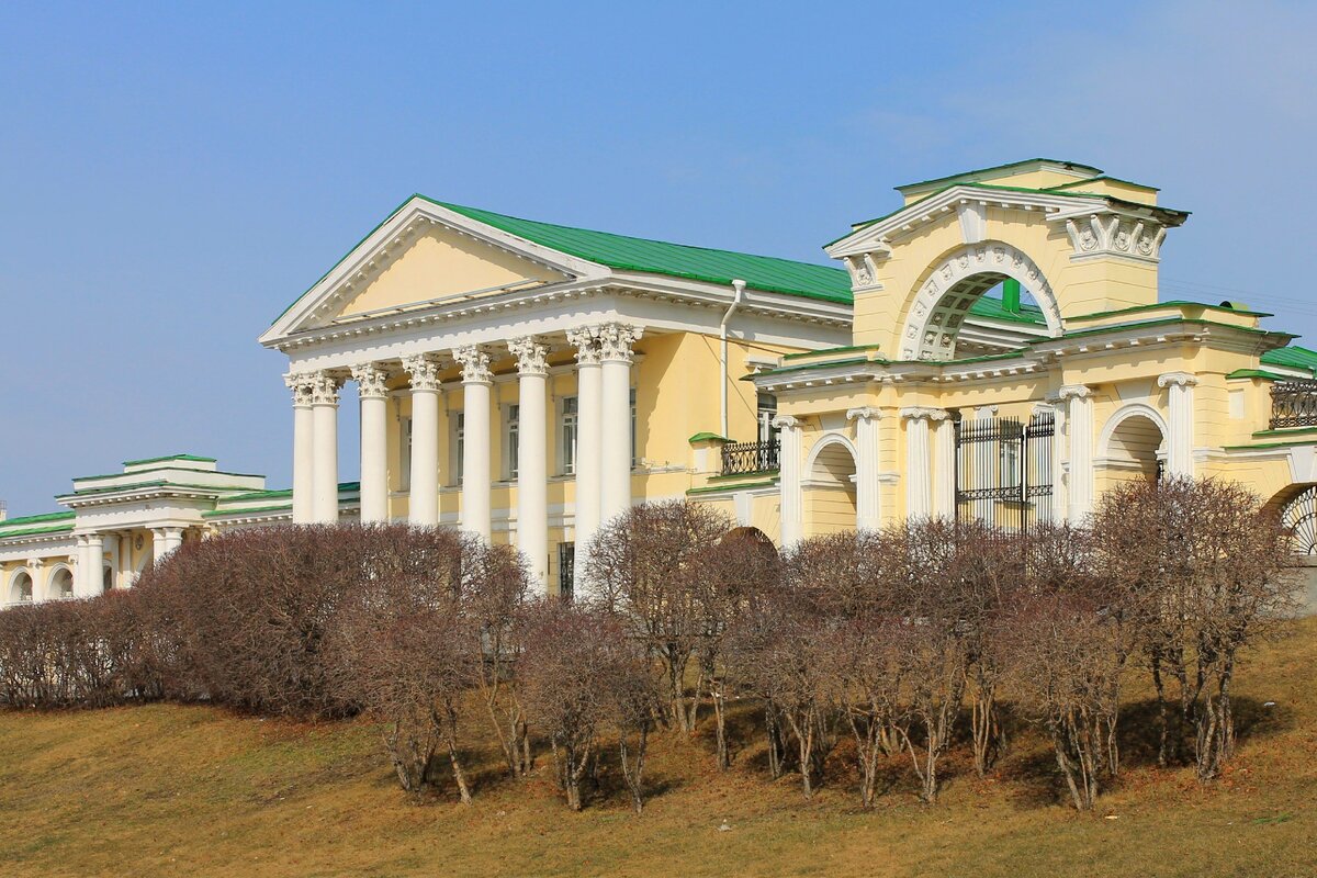 Усадьба Расторгуевых-Харитоновых – единственный на Урале дворцовый ансамбль с настоящим ландшафтным парком 