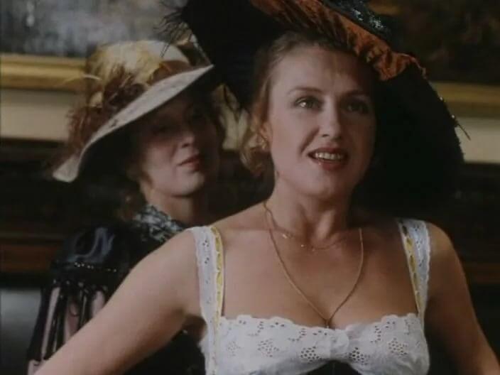 Кадр из фильма "Черная вуаль".