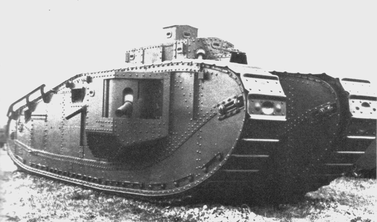 Mark VIII (https://www.tanks-encyclopedia.com/wp-content/uploads/2015/11/LibertyTank1920.jpg)