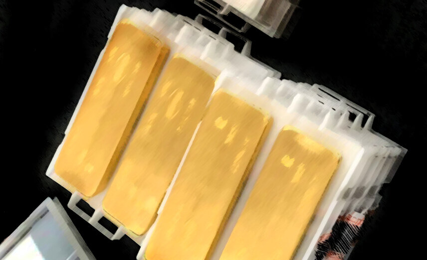 А ещё иногда делают фейки про 18 тонн золота