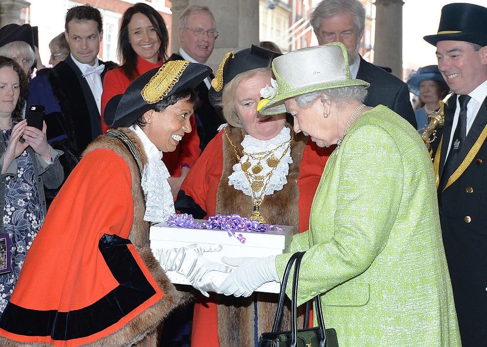 Подарки королеве Елизавете