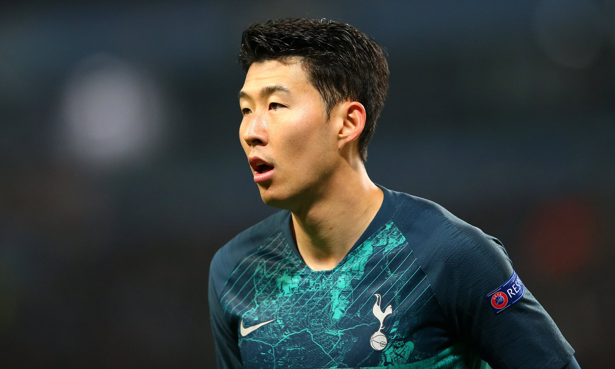 Сон хон мин футболист. Сон хын мин фотосессия. Сон хон мин. Сон хын мин тоттенхэм 2022. Сон хен мин.