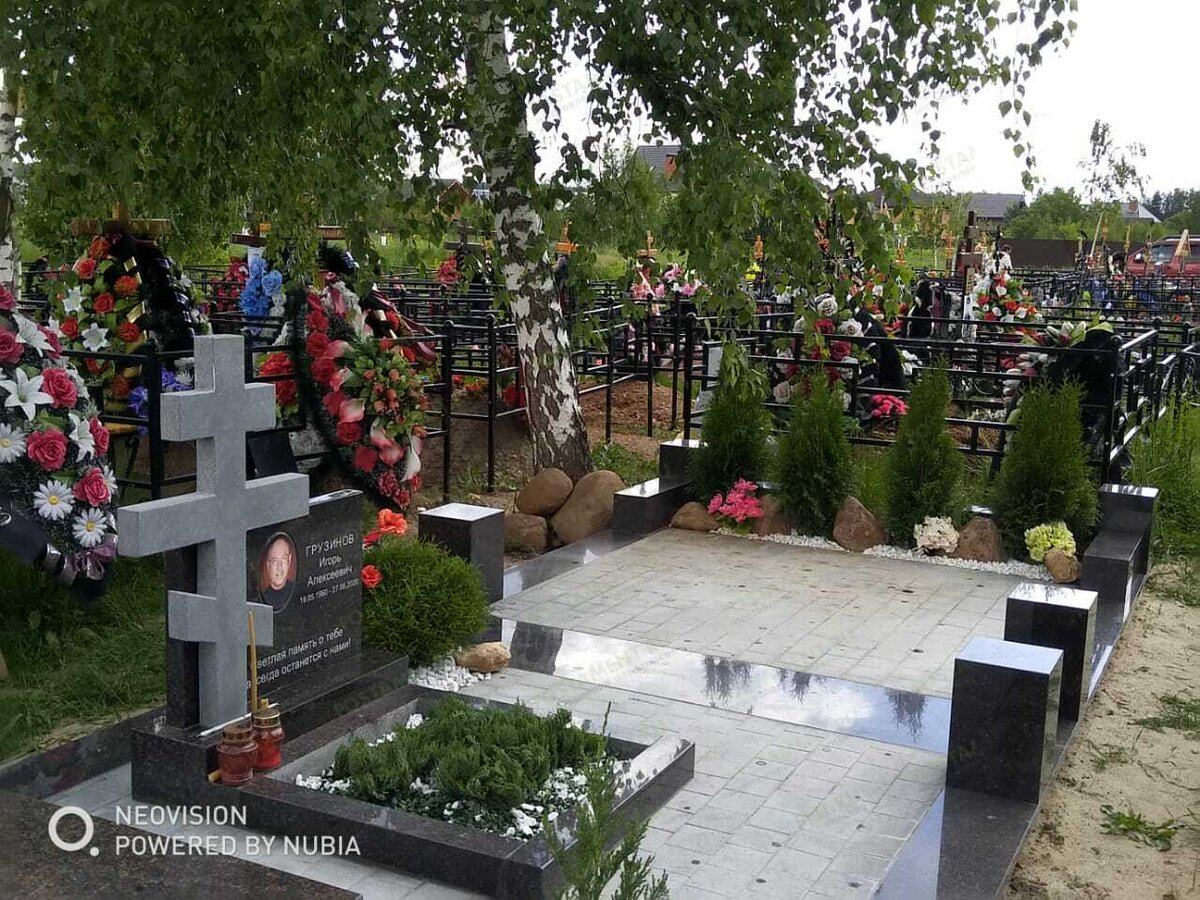 Живые цветы на могилу на кладбищах Самары | Живые цветы на могилу: фото и цены