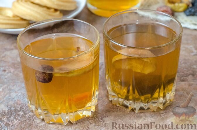 сухофрукты, сахар, вода