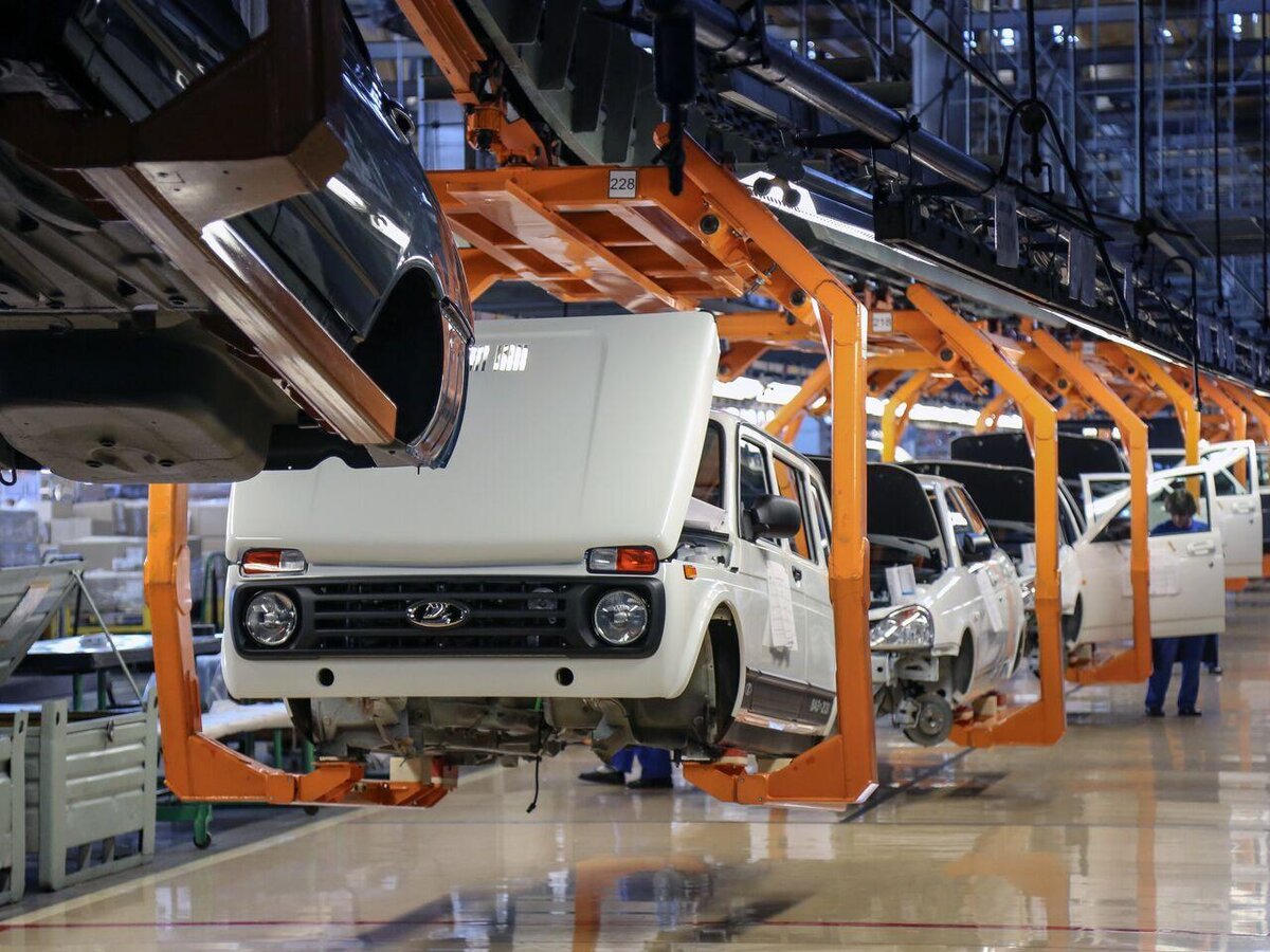 Проблемы возникают даже с выпуском простейших внедорожников Нива 