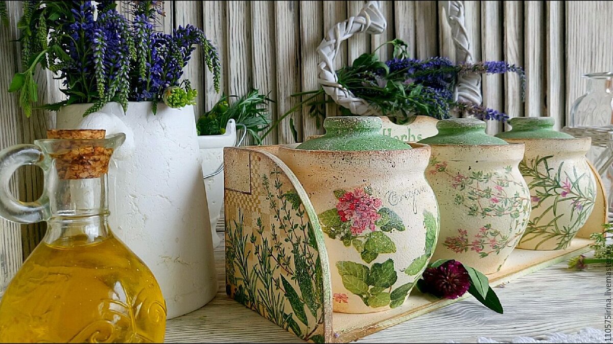 https://www.livemaster.ru/item/15843403-dlya-doma-i-interera-herbes-de-provence-polka-s-banochkami