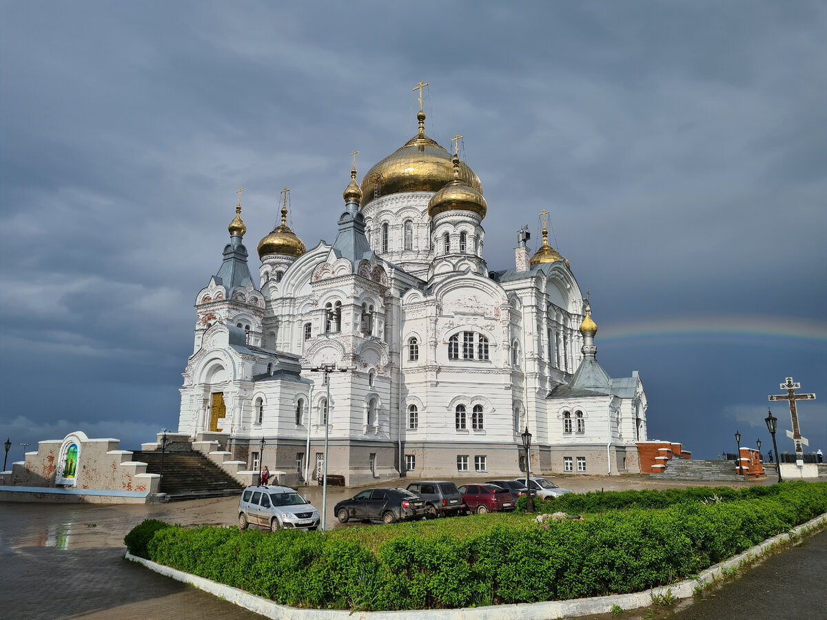 Крестовоздвиженский cобор==>