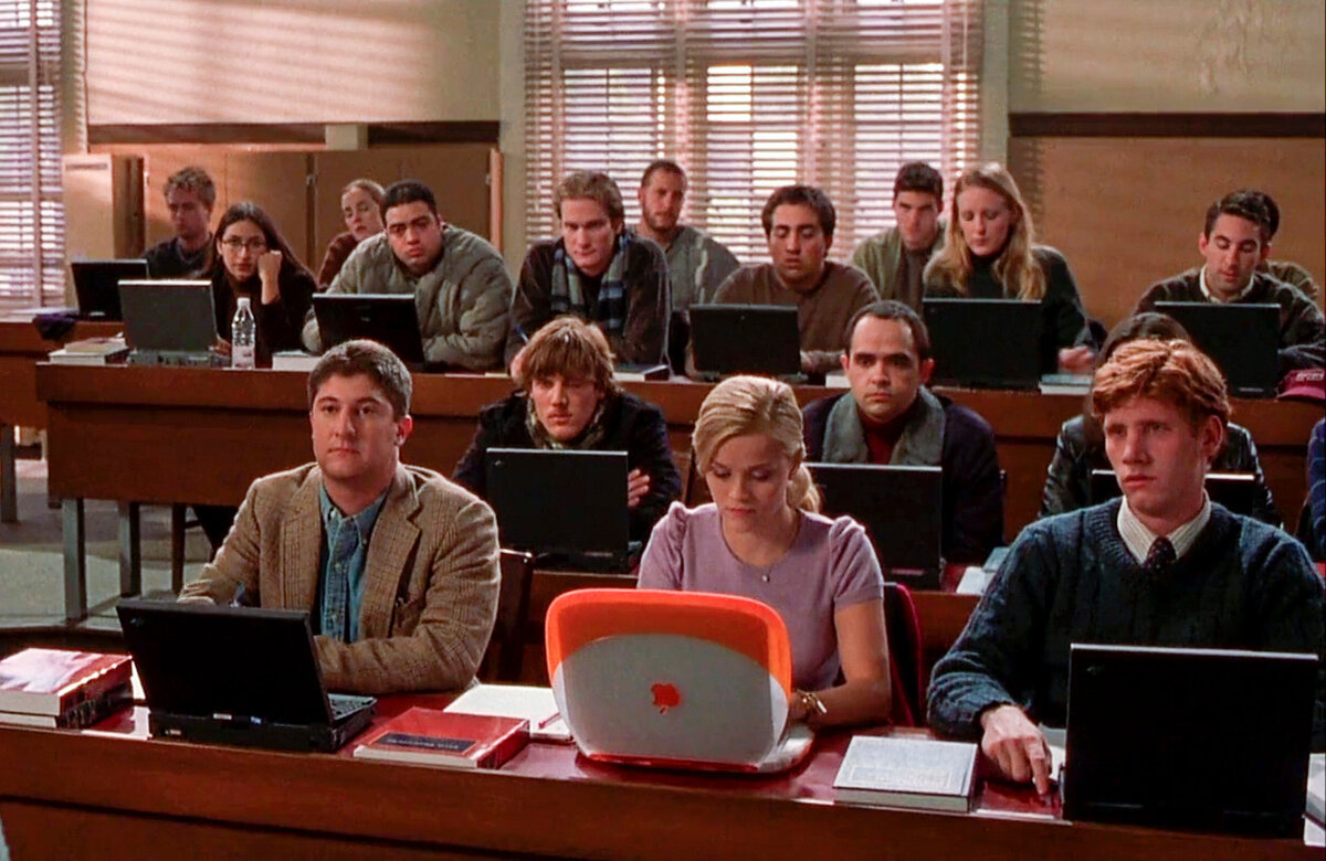 Я также посещала лекции вольнослушателем, выбирая разные предметы (гражданское право, экономика), это был очень полезный опыт! Именно тогда я убедилась в том, что выбрала направление в учебе правильно. Источник-сайт картинки: https://clck.ru/sGk56