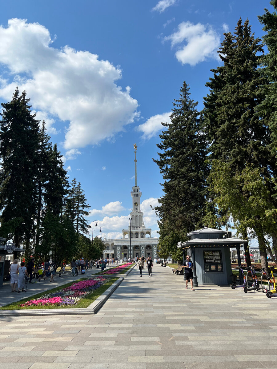 Тренировки в парке, кстати, есть на Речном вокзале