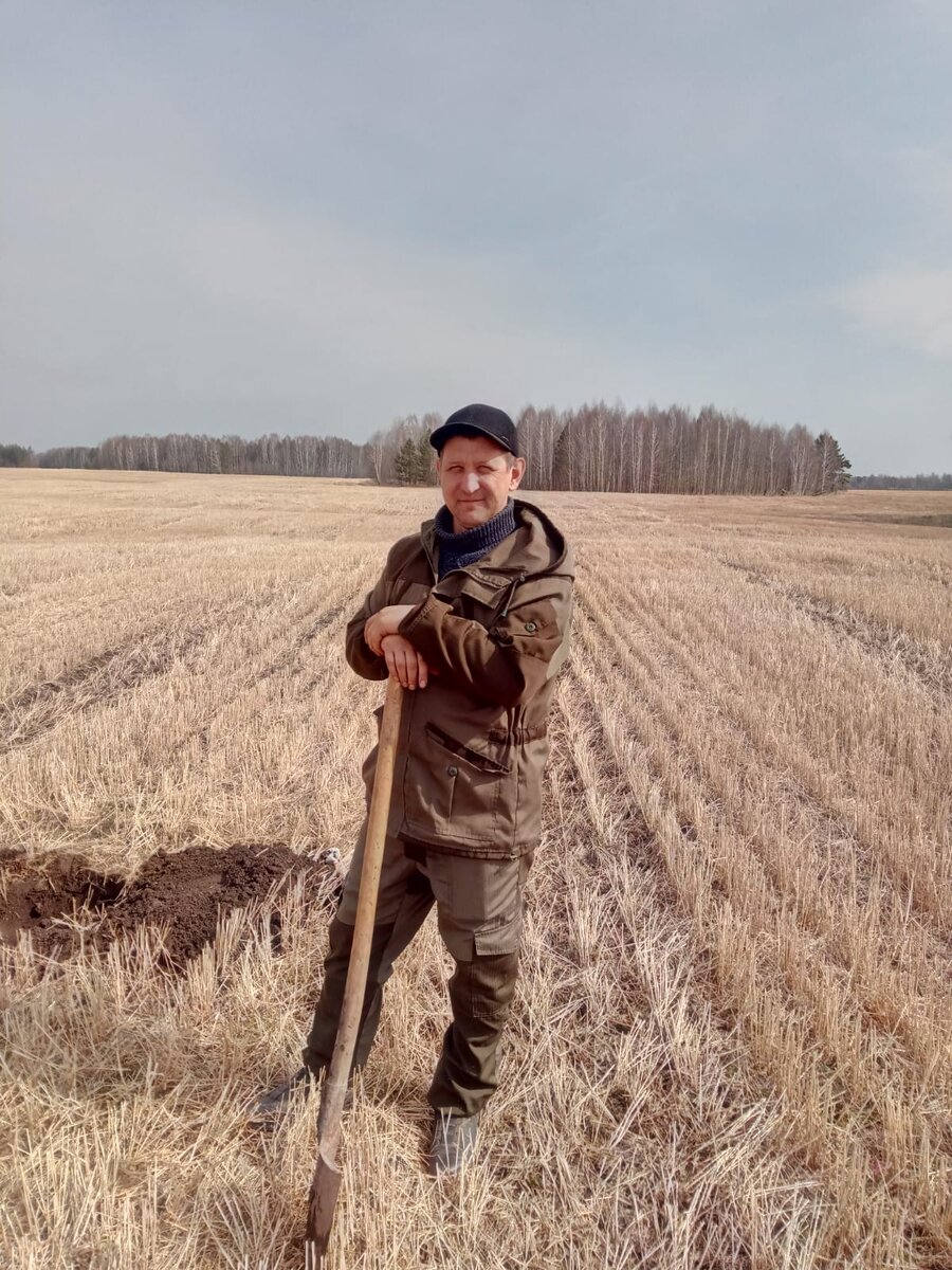 Ученый-агроном, руководитель подразделения на агропромышленном комплексе Первомайского района, Вячеслав Фролов