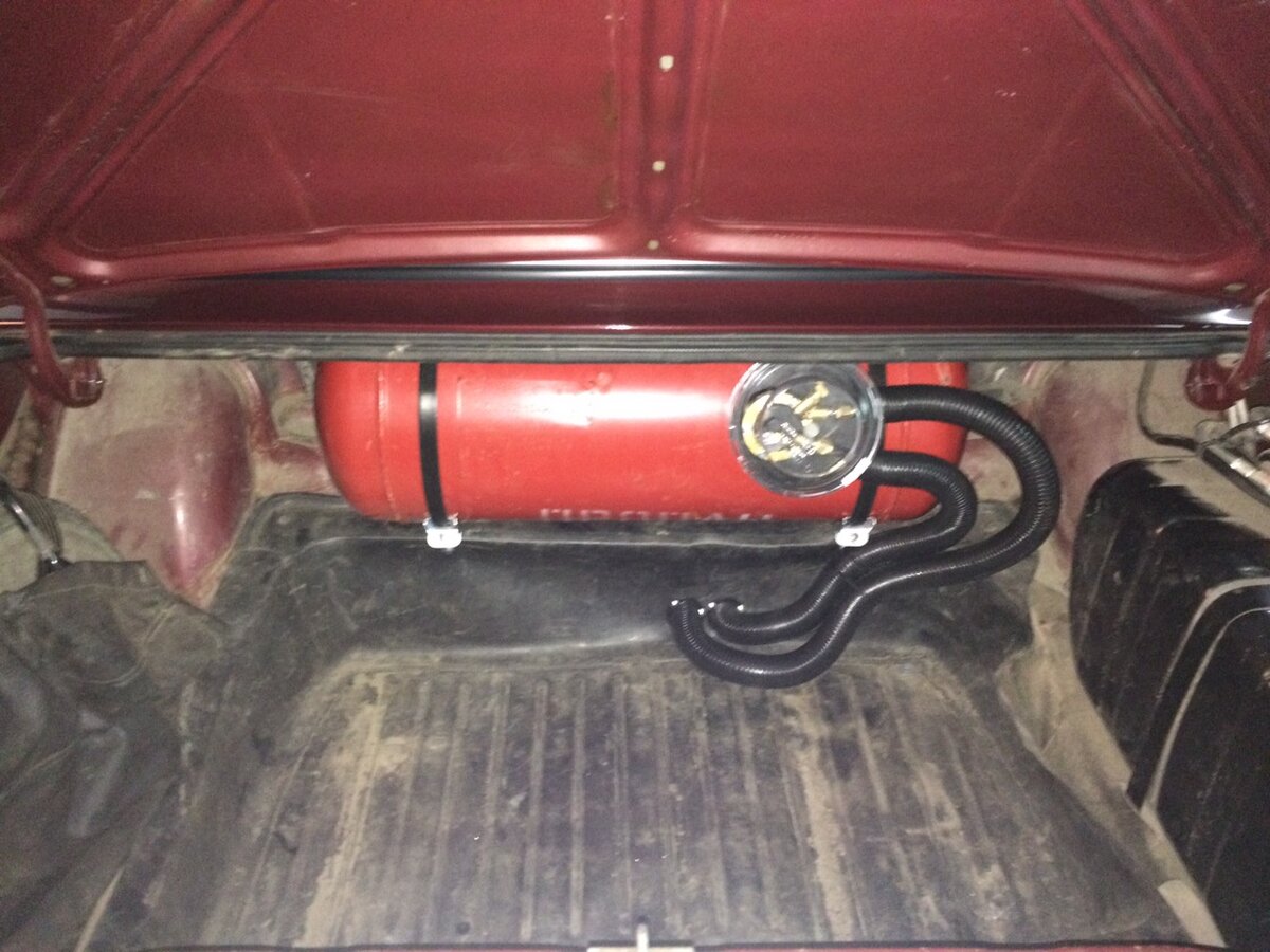 Гбо в багажнике 2107.