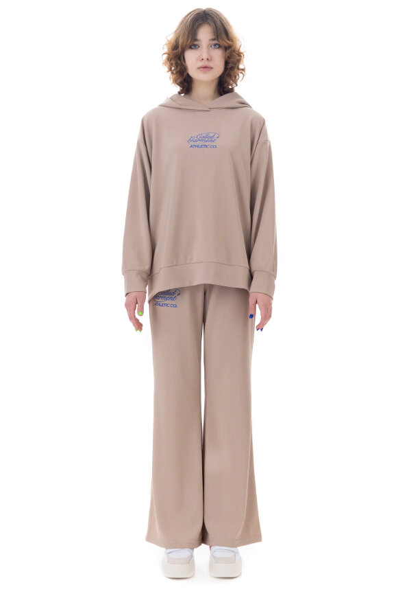    Худи, 4 500 рублей